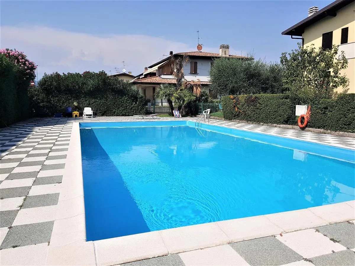 Holiday home Sweet Honey Apartment Raffa