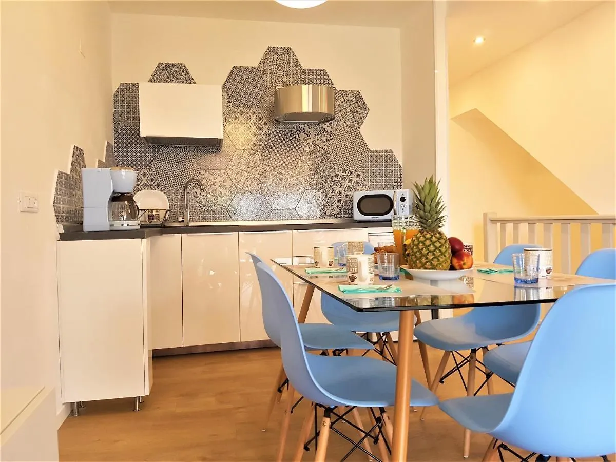 Holiday home Sweet Honey Apartment Raffa