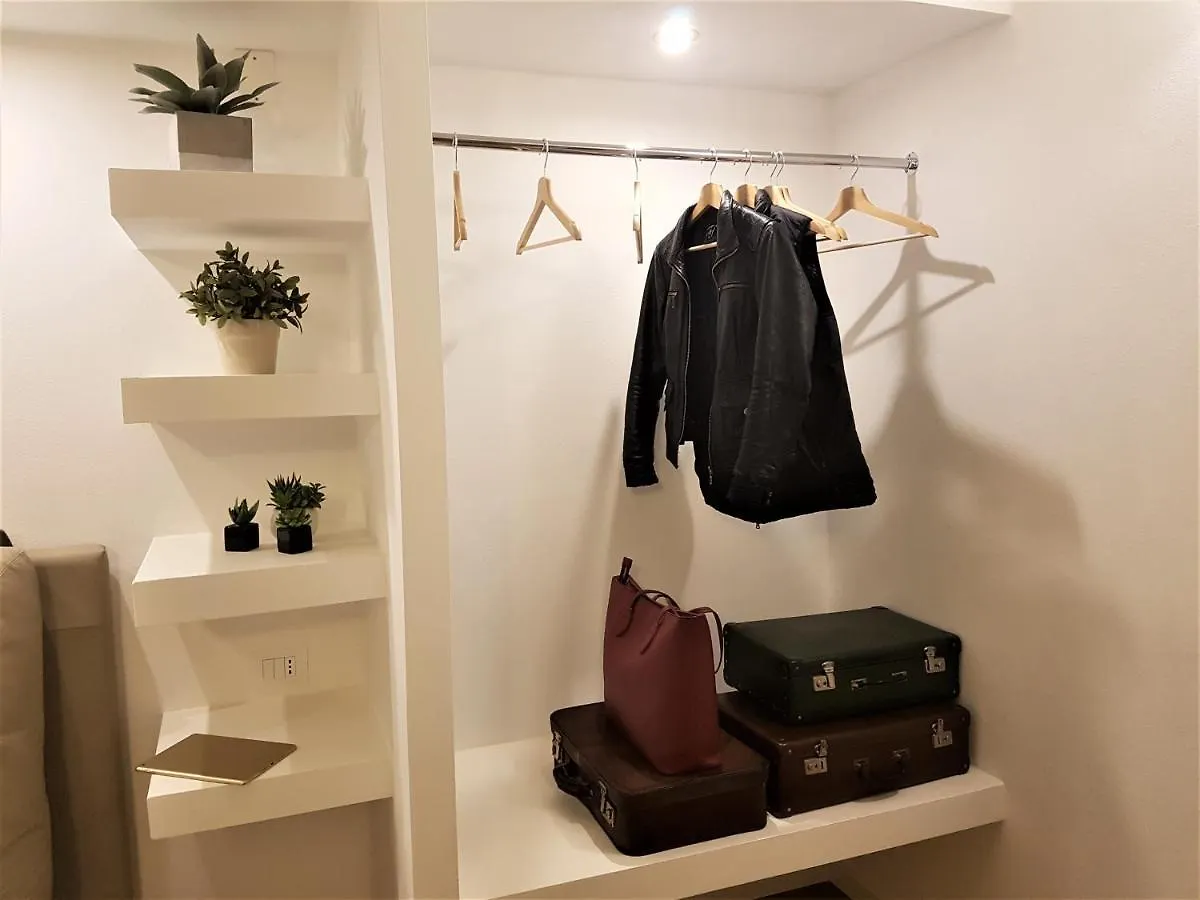 Holiday home Sweet Honey Apartment Raffa